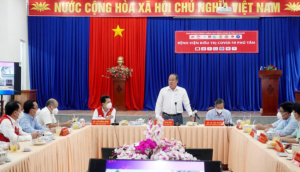 Vận hành Bệnh viện điều trị COVID-19 huyện Phú Tân