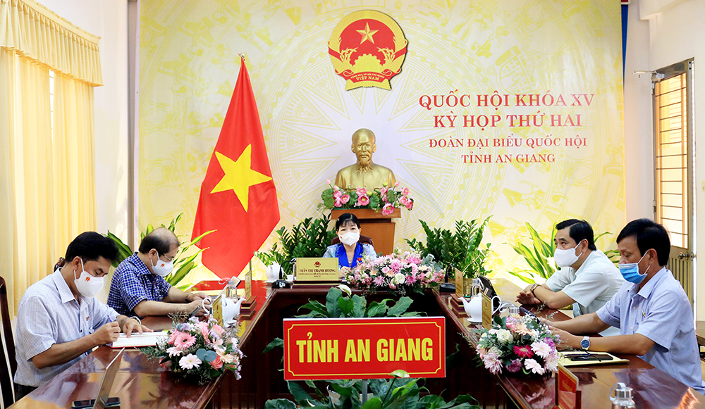 Ngày họp thứ 5, Quốc hội tiếp tục phiên thảo luận trực tuyến về công tác tư pháp