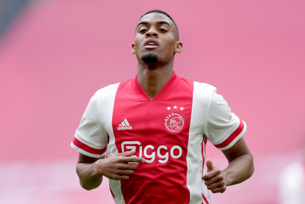 MU ký Gravenberch, Juventus giải cứu Saul
