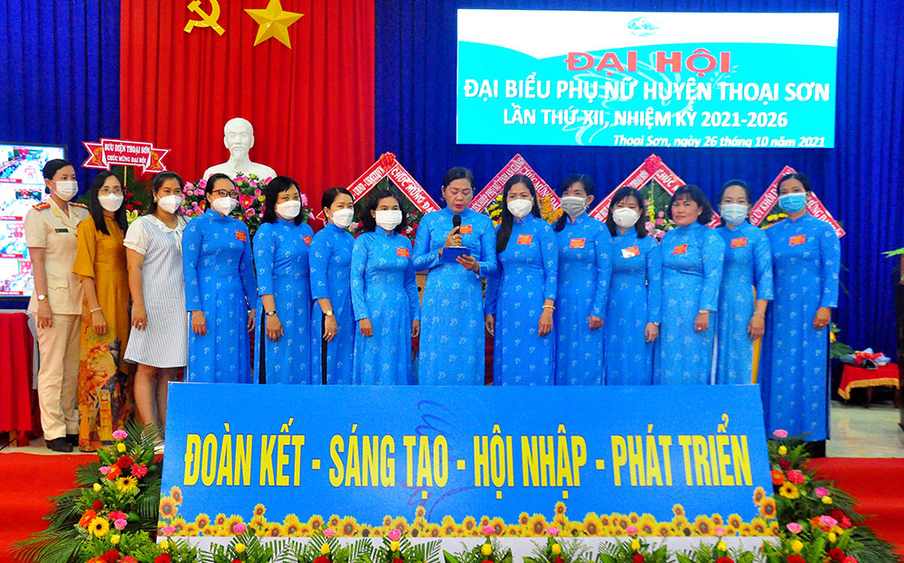 Bà Dương Triết Minh tái đắc cử Chủ tịch Hội Liên hiệp Phụ nữ huyện Thoại Sơn nhiệm kỳ 2021-2026