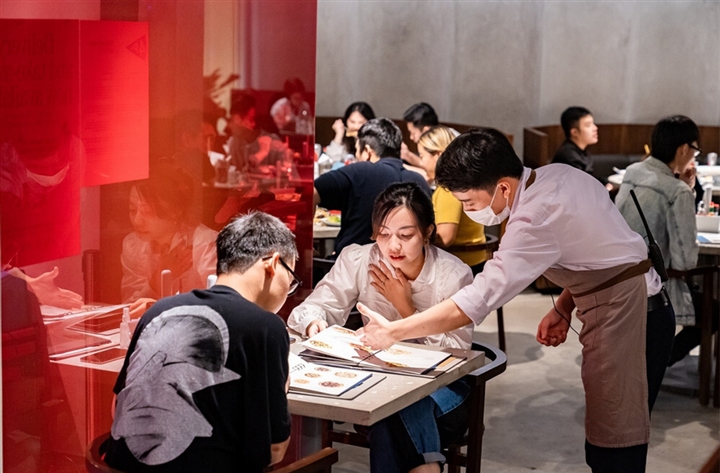 TP.HCM chính thức cho nhà hàng, quán ăn phục vụ khách tại chỗ từ ngày 28-10