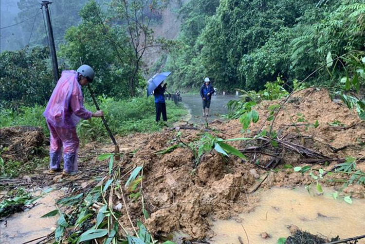 Thời tiết ngày 28-10: Không khí lạnh tăng cường, Bắc Bộ và Bắc Trung Bộ trời chuyển lạnh