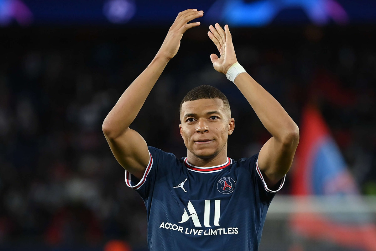 Real Madrid chốt công bố hợp đồng Mbappe