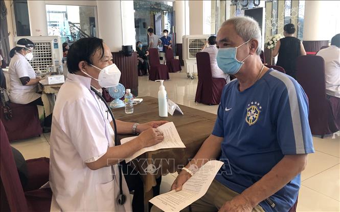 Chăm sóc, nâng cao sức khỏe người cao tuổi, bảo đảm thích ứng với già hóa dân số