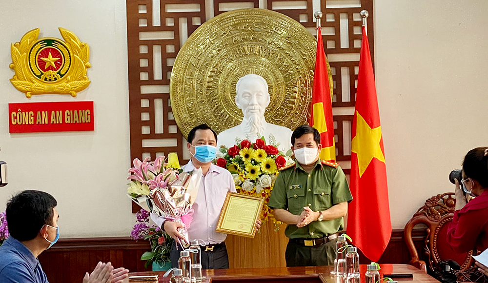 Công ty Cổ phần Xuất nhập khẩu An Giang tiếp tục hỗ trợ 200 tấn gạo