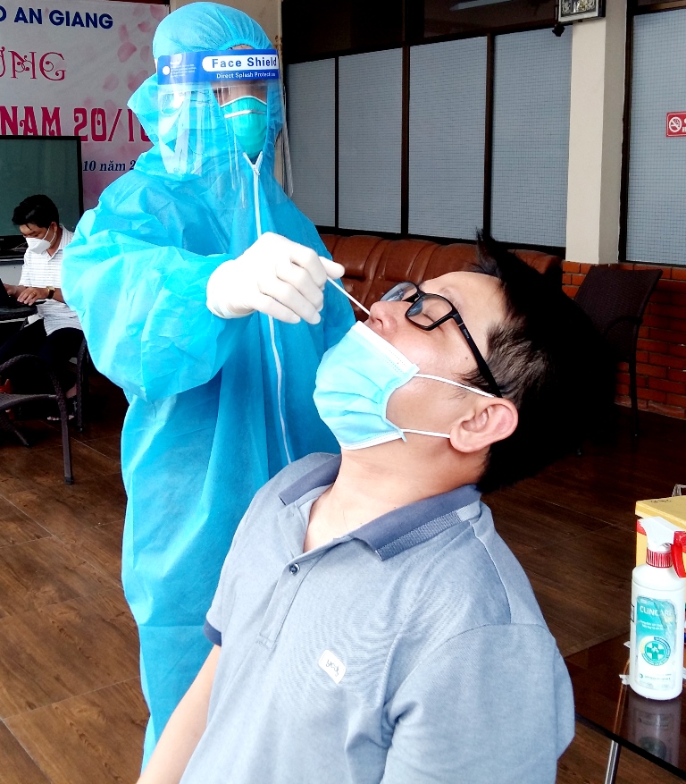 Ngày 18-11: An Giang ghi nhận 367 ca mắc COVID-19, điều trị khỏi bệnh 420 ca