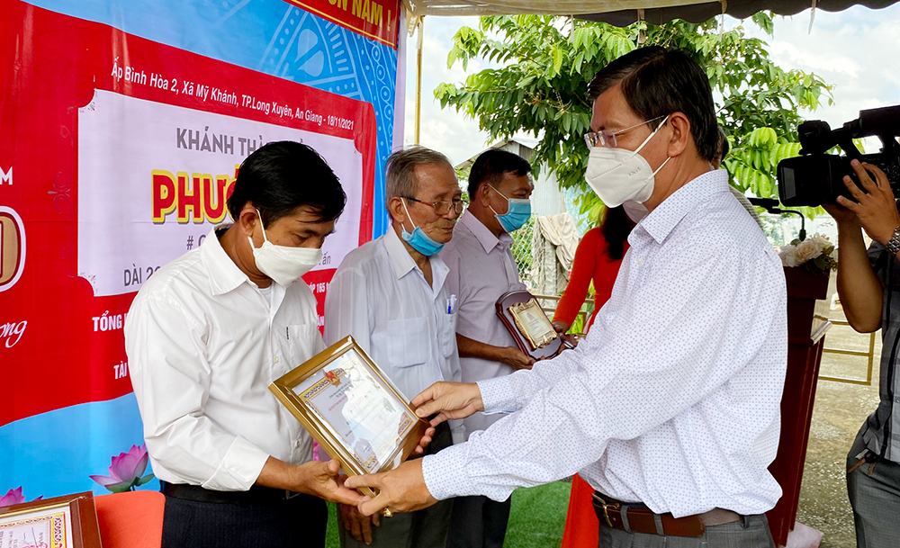 Khánh thành cầu liên ấp ở xã Mỹ Khánh