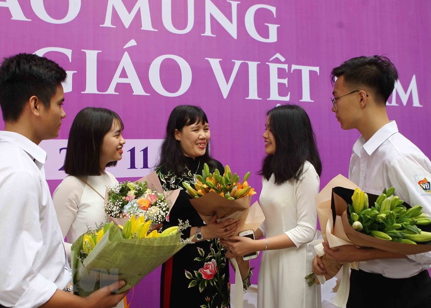Ngày Nhà giáo Việt Nam: Ngày hội tri ân sự nghiệp trồng người