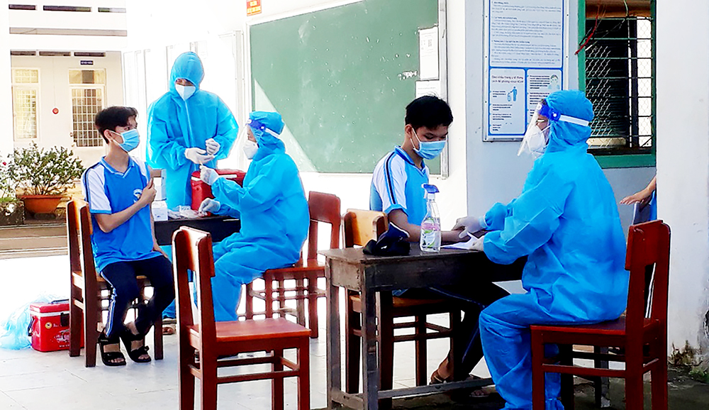 Châu Phú hướng đến mục tiêu thích ứng linh hoạt, an toàn với COVID-19
