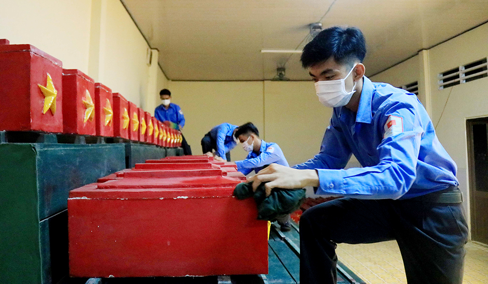Tiễn đưa 55 liệt sĩ trở về đất mẹ
