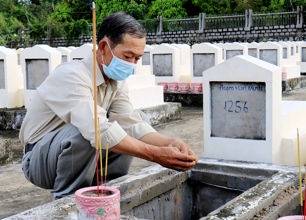 Tiễn đưa 55 liệt sĩ trở về đất mẹ
