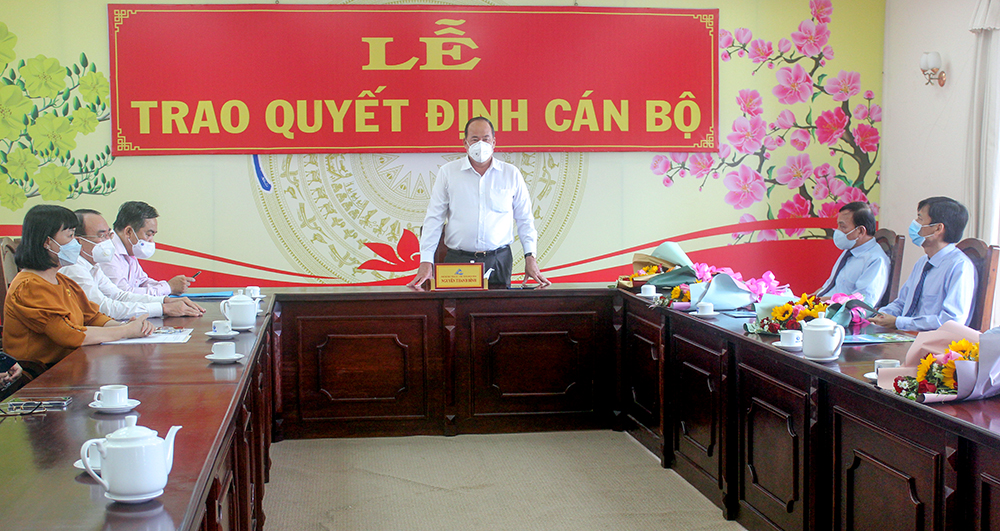 Trao quyết định điều động, bổ nhiệm 4 cán bộ