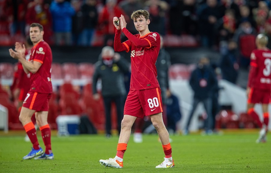 Salah tỏa sáng, Liverpool khiến bảng B cực khó lường