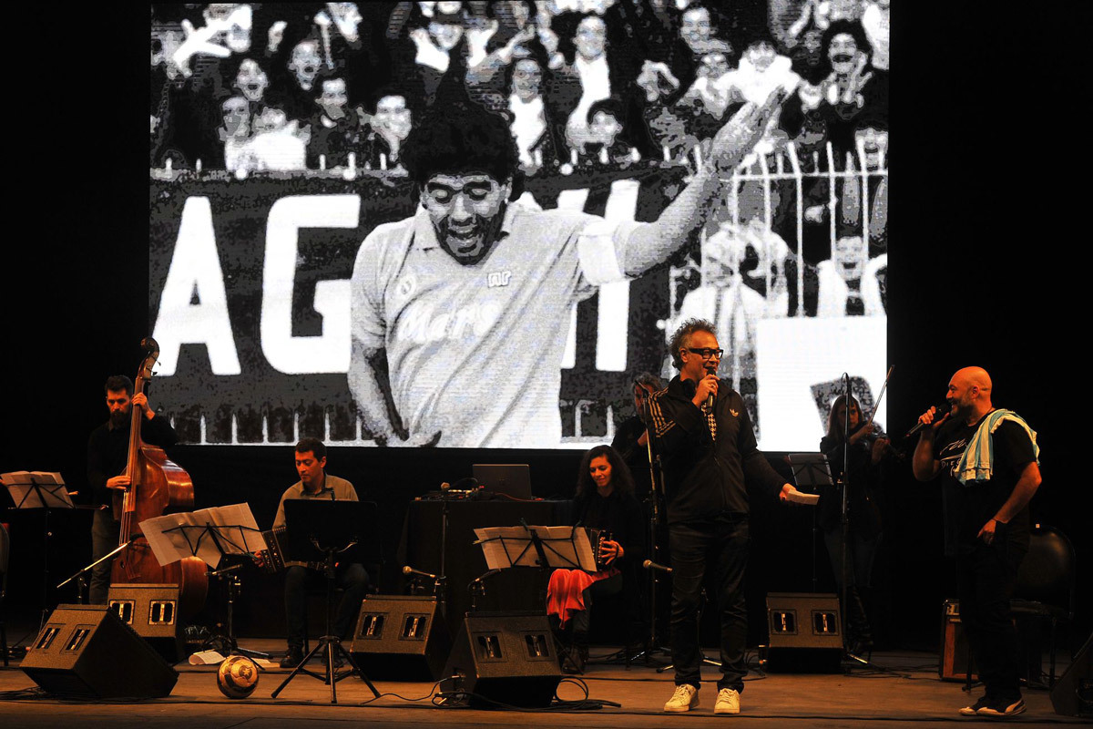 1 năm ngày Diego Maradona ra đi: Bản tango mê đắm còn mãi