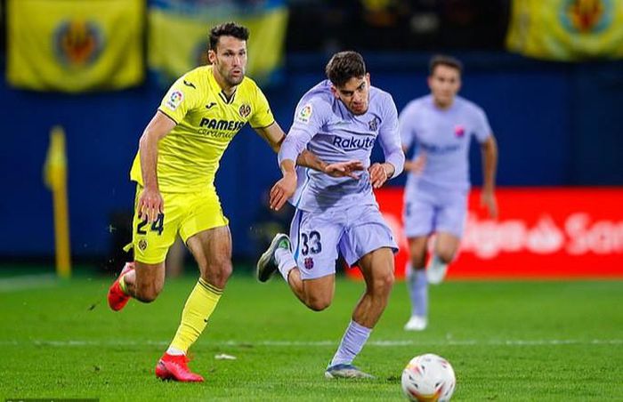 9 phút cuối bùng nổ, Barcelona nhấn chìm 'tàu ngầm vàng' Villarreal