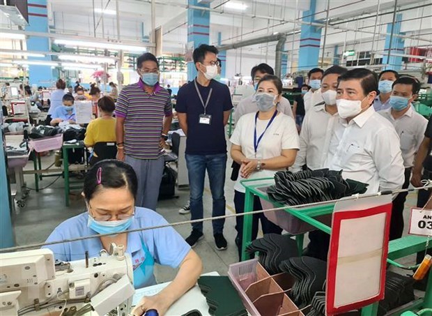 Sản xuất khởi sắc giúp chỉ số IIP 11 tháng của cả nước tăng 5,5%