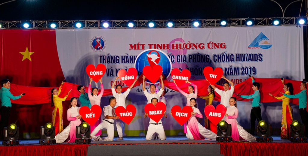 Tăng cường phòng, chống HIV/AIDS trong bối cảnh đại dịch COVID-19
