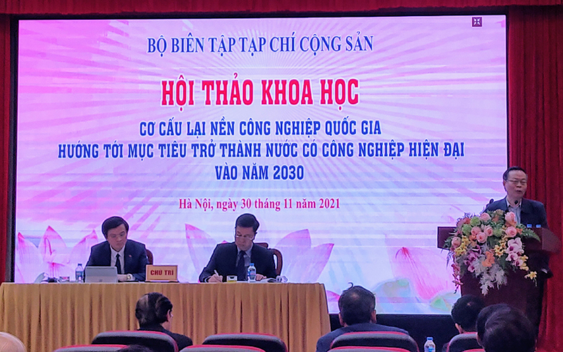 Cơ cấu lại nền công nghiệp hướng mục tiêu trở thành nước công nghiệp hiện đại
