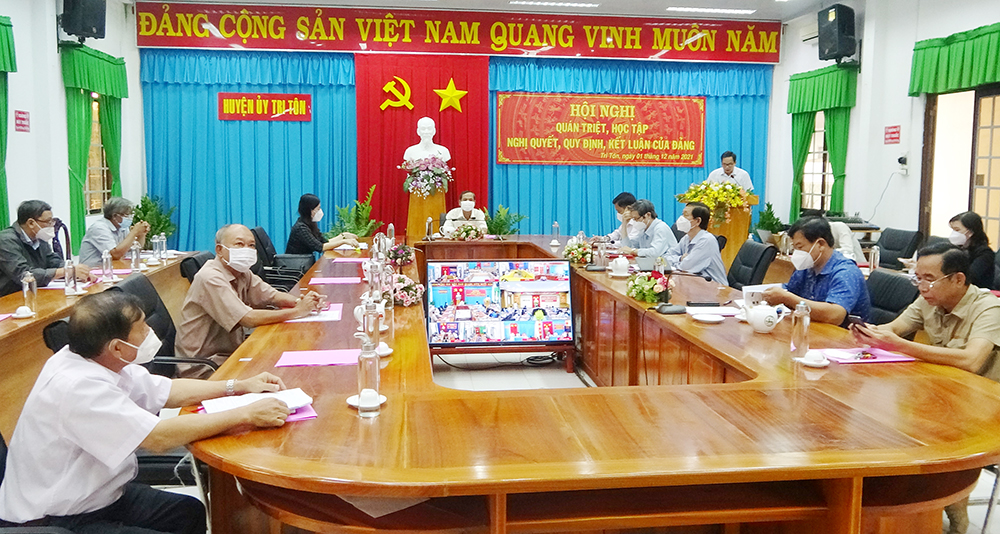 Tri Tôn quán triệt hội nghị Trung ương 4 (khóa XIII)