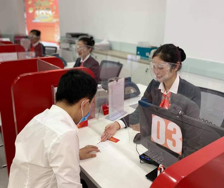 Dư nợ tín dụng tăng mạnh, ngân hàng kích cầu cuối năm