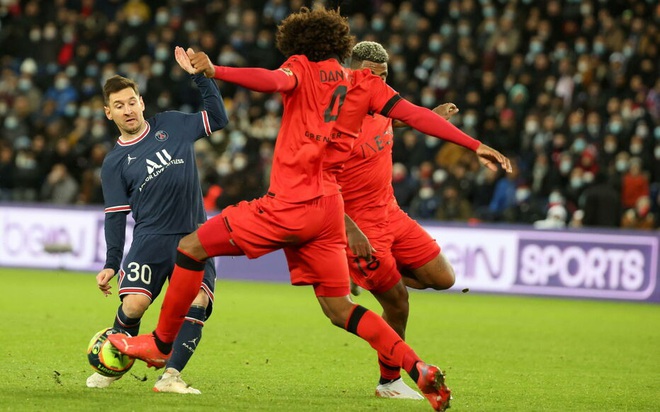 Messi chơi mờ nhạt, PSG hòa thất vọng trước Nice