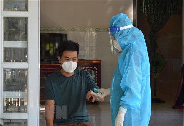 Ngày 3-12: Ghi nhận thêm 13.670 ca nhiễm mới, 200 ca tử vong