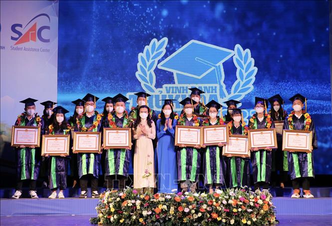 TP Hồ Chí Minh: Tuyên dương sinh viên thủ khoa