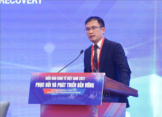 Chuyển đổi số để Việt Nam vượt 'bẫy' thu nhập trung bình