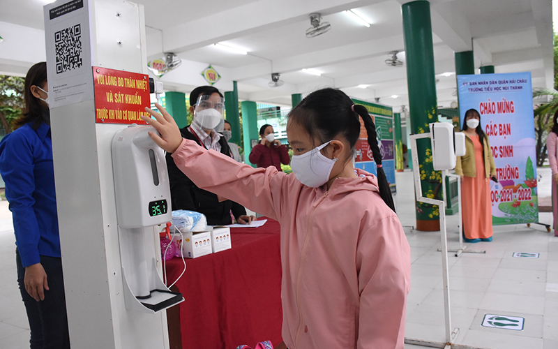 Học sinh lớp 1 tại Đà Nẵng học trực tiếp buổi đầu tiên