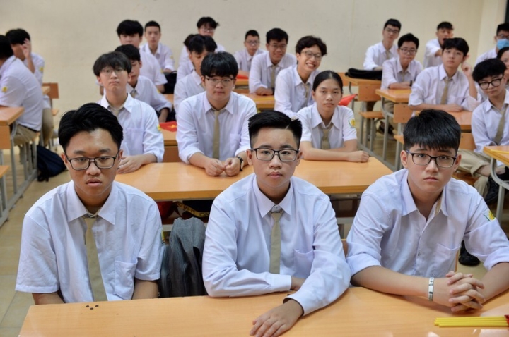 Sáng nay, nhiều tỉnh, thành phố lớn mở cửa trường đón học sinh