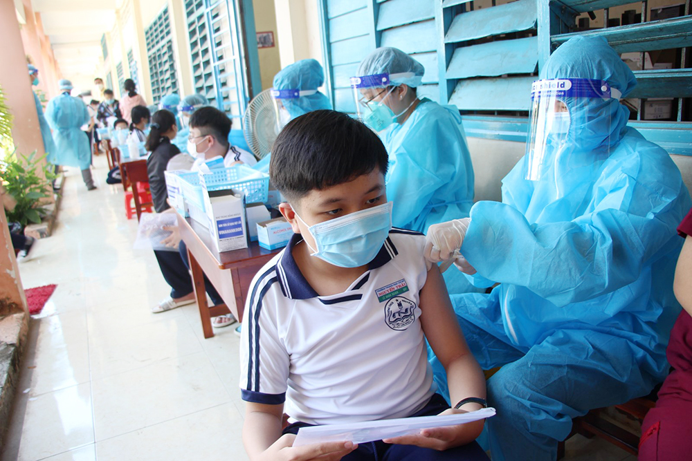 An Giang tăng cường phòng, chống dịch COVID-19 trước biến chủng mới (Omicron) của virus SARS-CoV-2