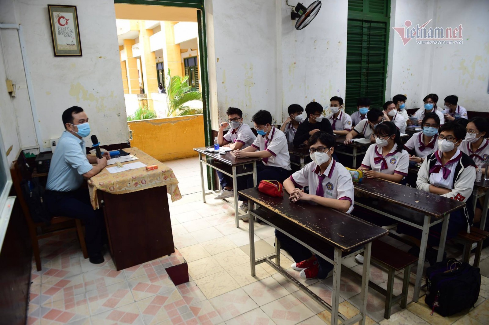 15 vạn học sinh lần đầu đến trường sau 7 tháng