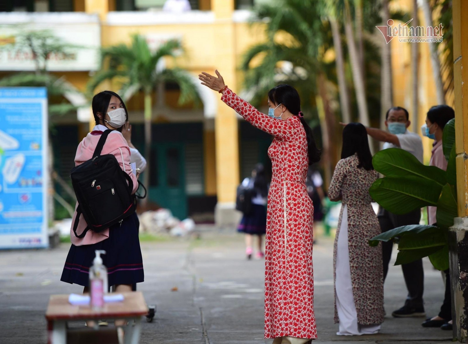 15 vạn học sinh lần đầu đến trường sau 7 tháng
