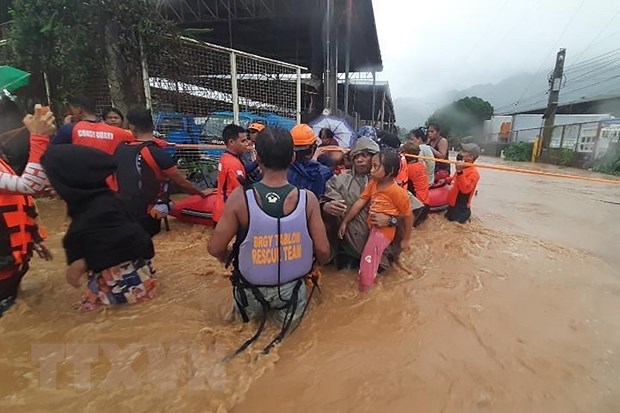Bão Rai mạnh lên cấp cao nhất, sức gió 240 km/h khi đổ bộ Philippines
