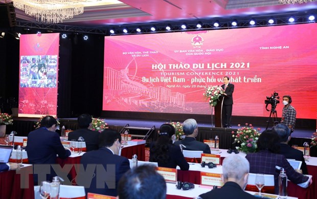 Chủ tịch Quốc hội Vương Đình Huệ dự hội thảo về du lịch Việt Nam
