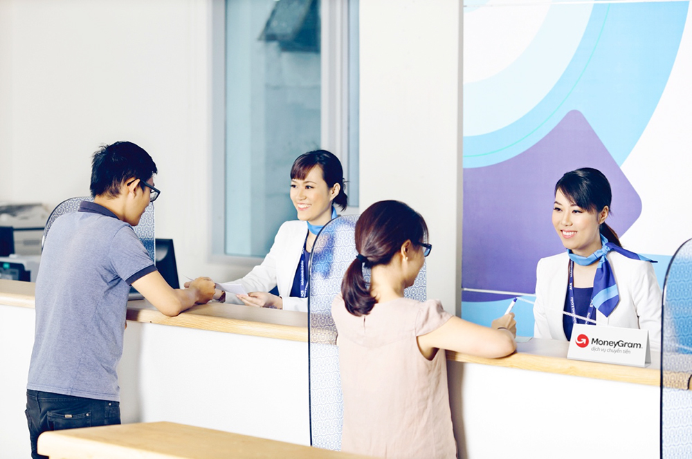 Nhiều ưu đãi hấp dẫn tại ACB dành cho khách hàng nhận tiền từ người thân ở nước ngoài gửi về
