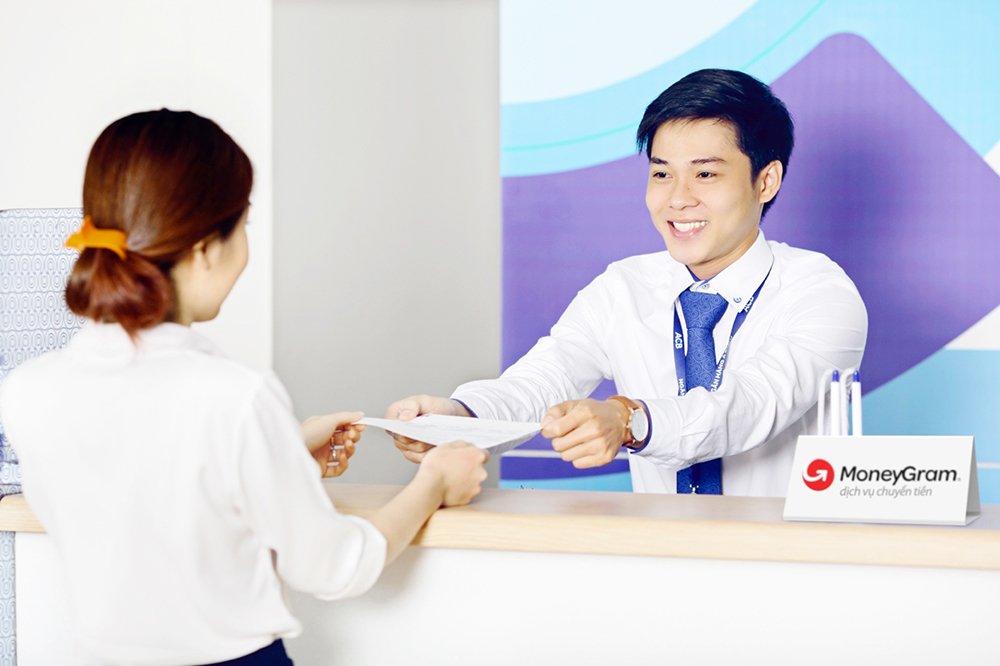 Nhiều ưu đãi hấp dẫn tại ACB dành cho khách hàng nhận tiền từ người thân ở nước ngoài gửi về