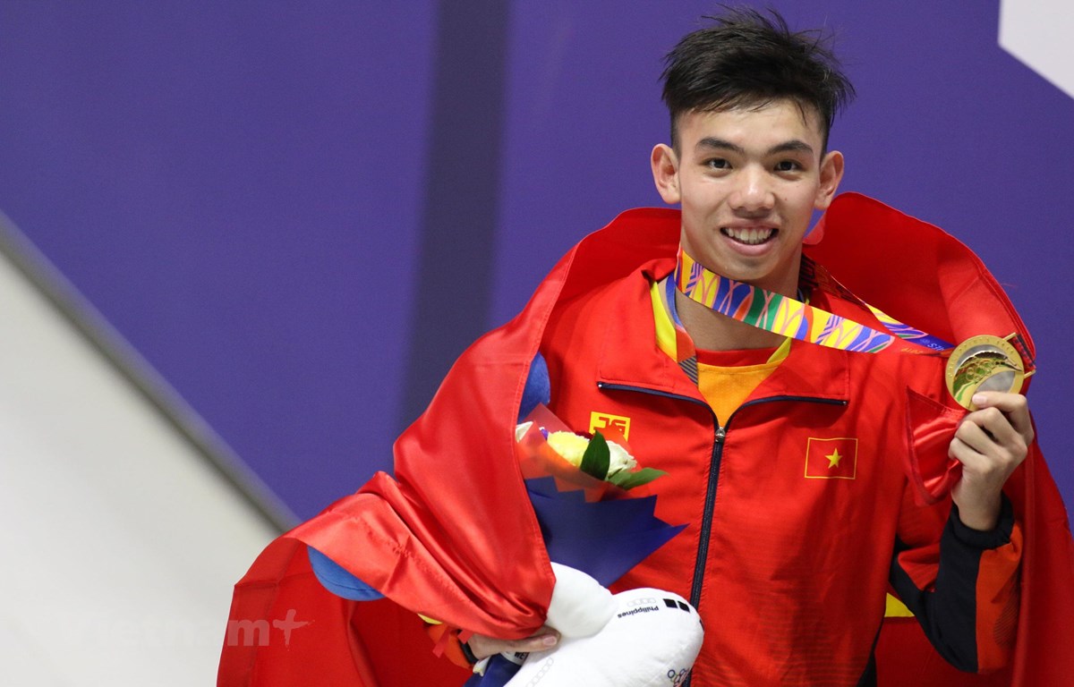 Kình ngư Nguyễn Huy Hoàng trở thành VĐV tiêu biểu toàn quốc năm 2021