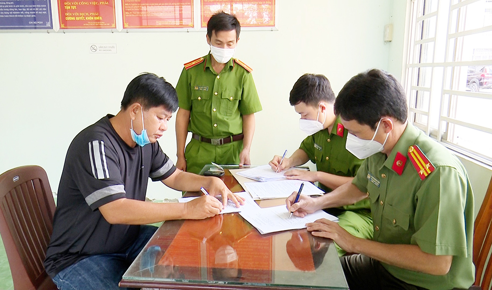 Liên quan trùm buôn lậu “Mười Tường”, bắt giam một bị can về tội “Rửa tiền”