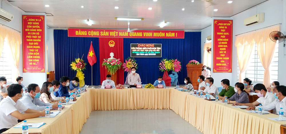 Văn phòng Điều phối nông thôn mới tỉnh An Giang khảo sát thực hiện xã nông thôn mới kiểu mẫu tại Định Thành và Vĩnh Trạch