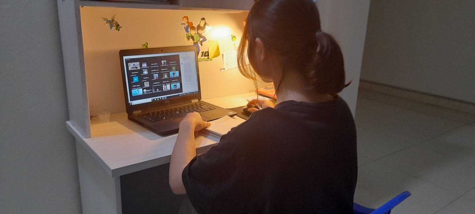 Tân sinh viên trải lòng với ‘học kỳ online’