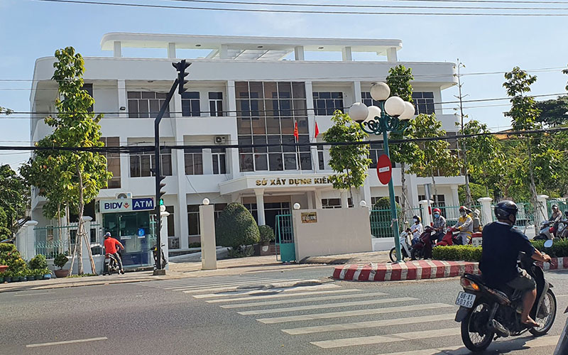Bắt 2 công chức cấp tỉnh ở Kiên Giang vì nhận hối lộ