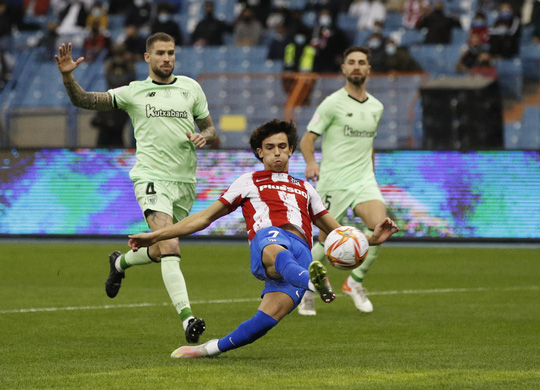 Sao trẻ bùng nổ, đương kim vô địch La Liga trắng tay ở Siêu cúp