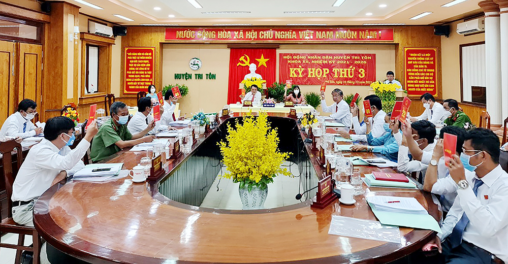 Tháo gỡ vướng mắc trong nông nghiệp từ hoạt động chất vấn