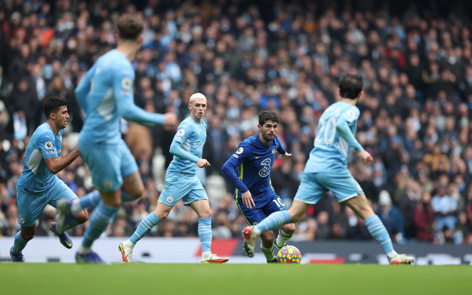 Bại trận ở Etihad, Chelsea hết đua vô địch với Man City