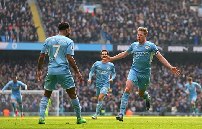 Bại trận ở Etihad, Chelsea hết đua vô địch với Man City