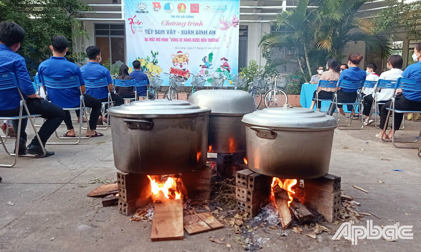 Tiền Giang: TX. Gò Công tổ chức Chương trình Tết sum vầy - Xuân bình an