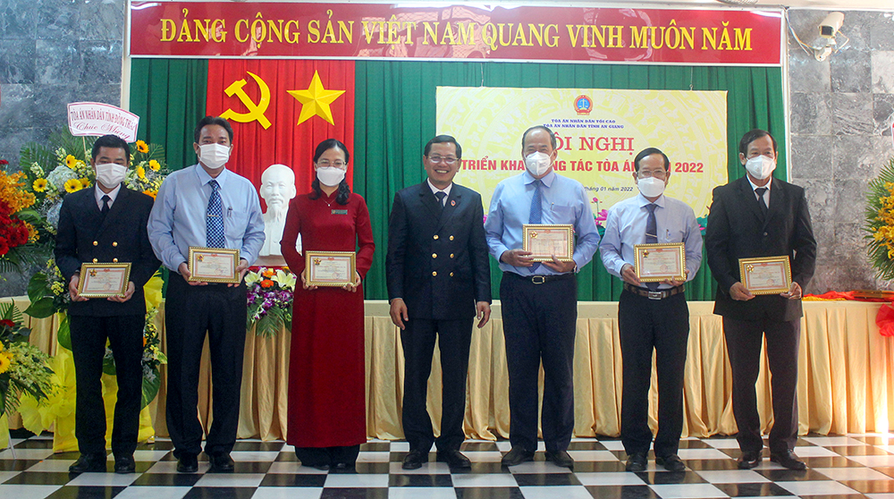 Toà án nhân dân tỉnh An Giang hội nghị triển khai công tác năm 2022