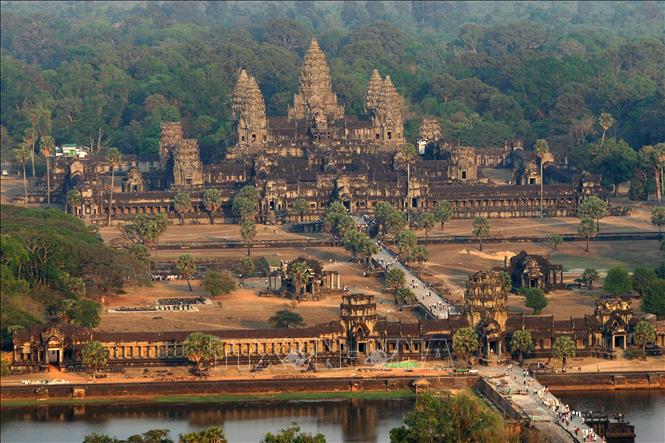 ASEAN nhất trí mở cửa trở lại ngành du lịch