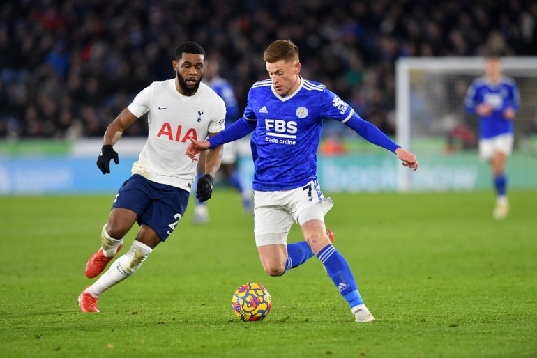 Hai phút bù giờ ghi hai bàn, Tottenham ngược dòng ngoạn mục trước Leicester